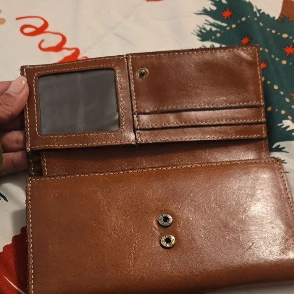 Patricia Nash Tan Leather Women's Wallet - Picture 3 of 6